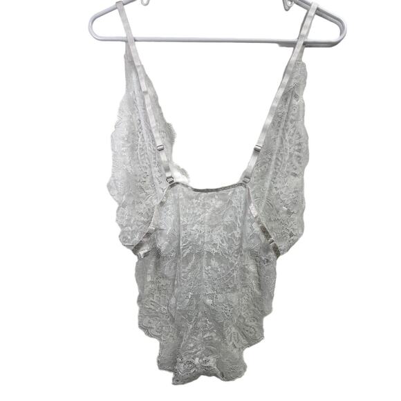 White Lace Teddy Bridal Coquette Romantic Lingerie Angel Valentines Size M - Picture 2 of 2